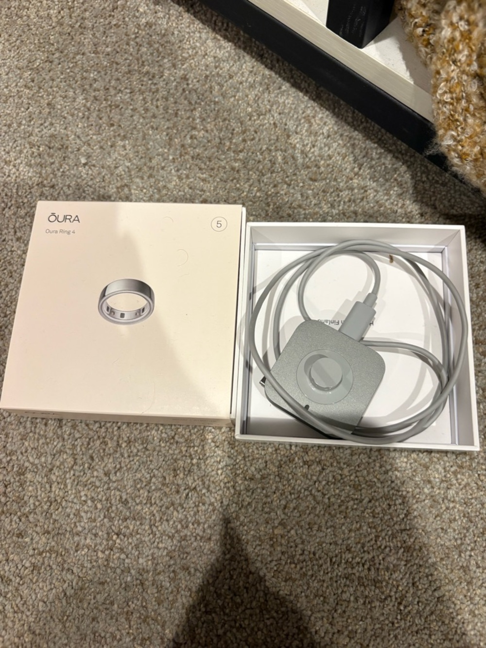 Oura Ring Silver Gen 4 size 5 Charger